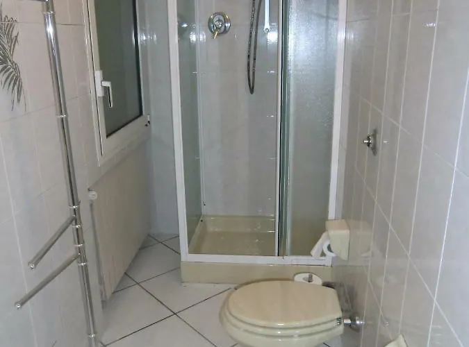 Alma Semesterbostad Bologna